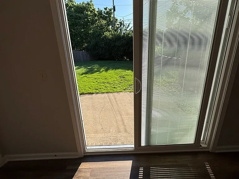 118 Judy Ct — Photo 7