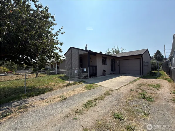 828 W 10th Street, Port Angeles, WA 98363