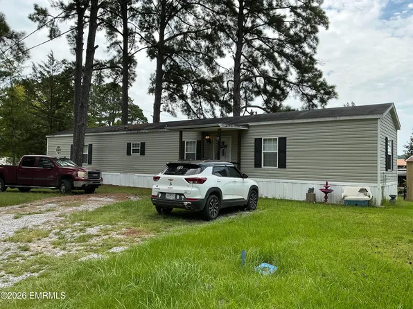 3720 Kay Dr, Lauderdale, MS 39335
