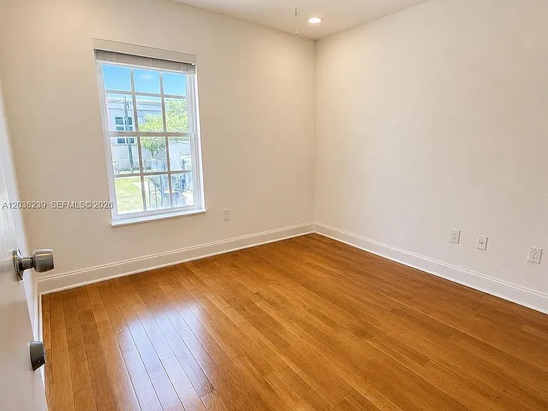 1440 Pennsylvania Ave #5 — Photo 7