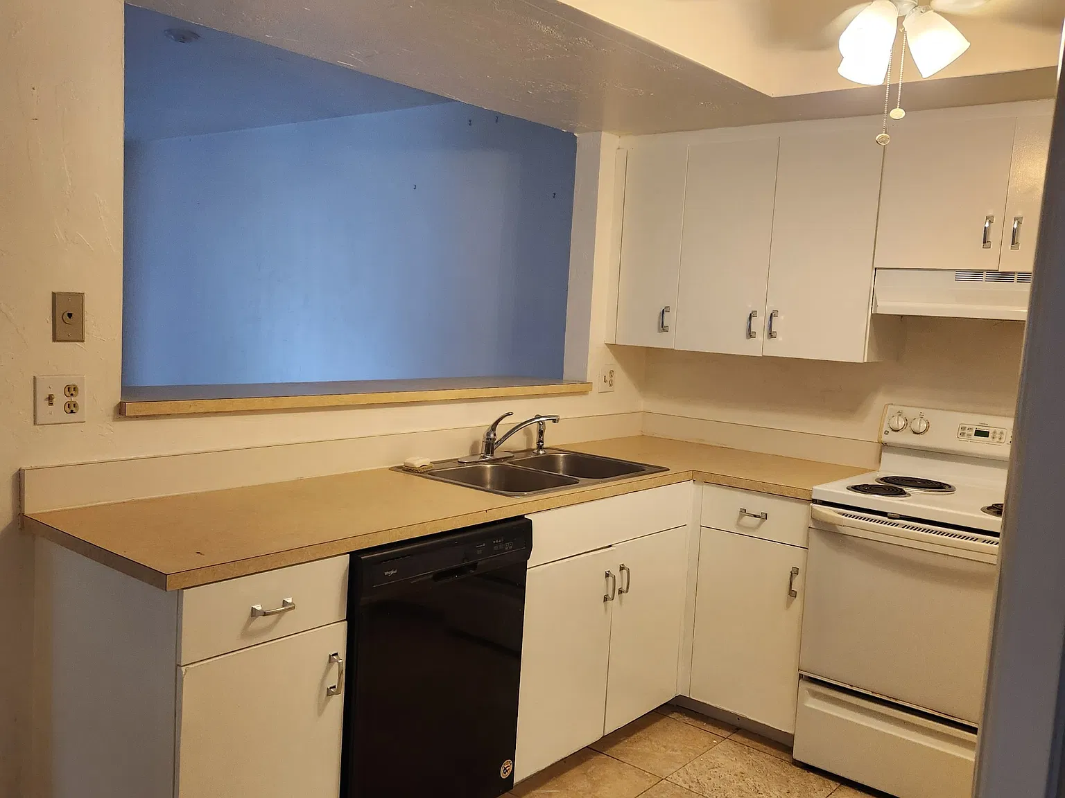 2 bed, 1150 sqft, $1,600 — Photo 3