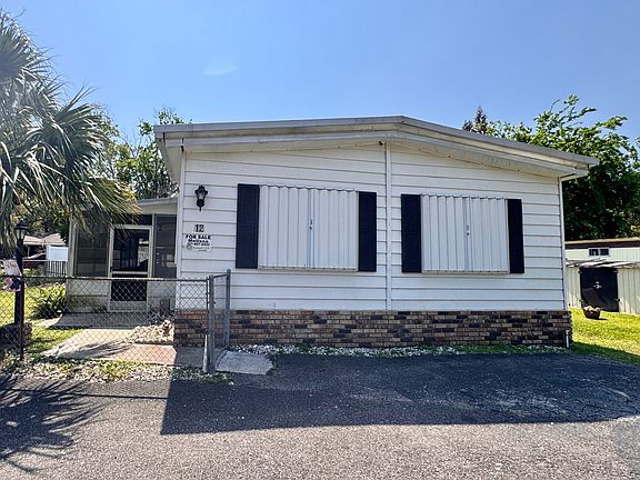 3rd image of 671 N Dixie Ave #12