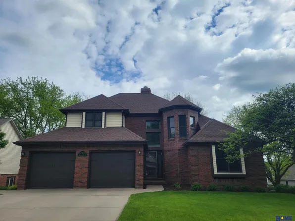 4517 Birch Hollow Dr, Lincoln, NE 68516