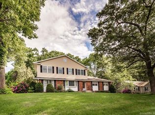 108 Pleasant Dr, Cheshire, CT 06410