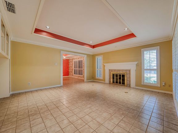 3rd image of 100 Northhill Ct