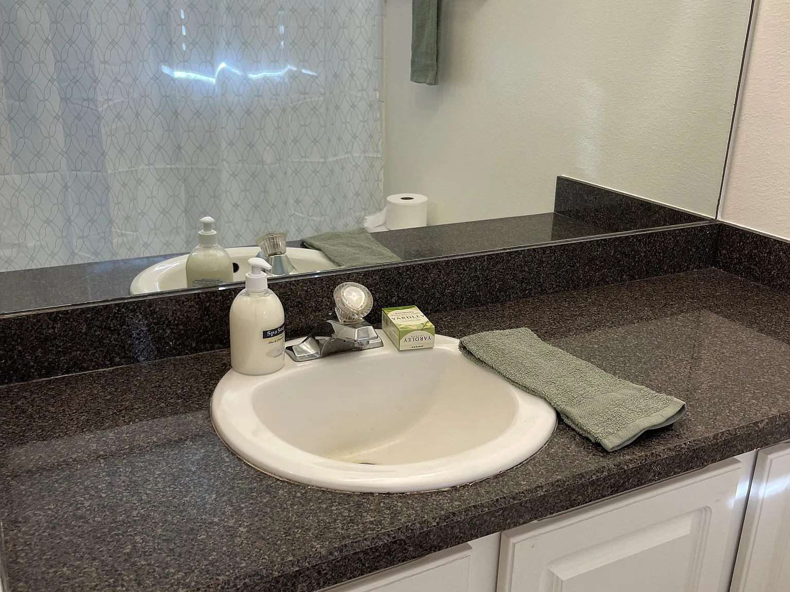 1 bed, 600 sqft, $1,650 — Photo 3