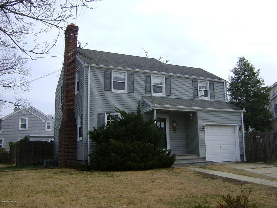 1st image of 655 Norwood Ave