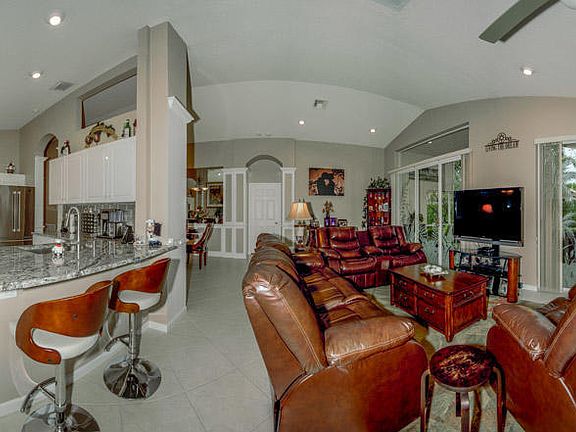 4th image of 5269 Grey Birch Ln