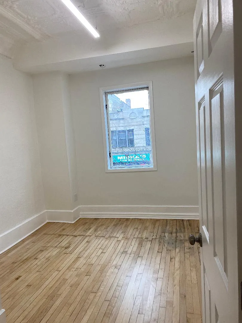 Building Photo - 4045 W 26th St #2