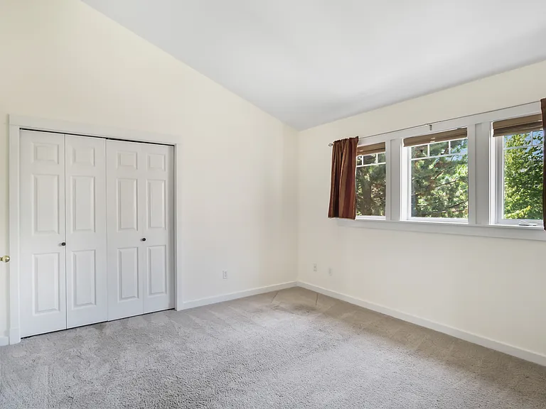 78 SW Allen Rd #3 — Photo 11