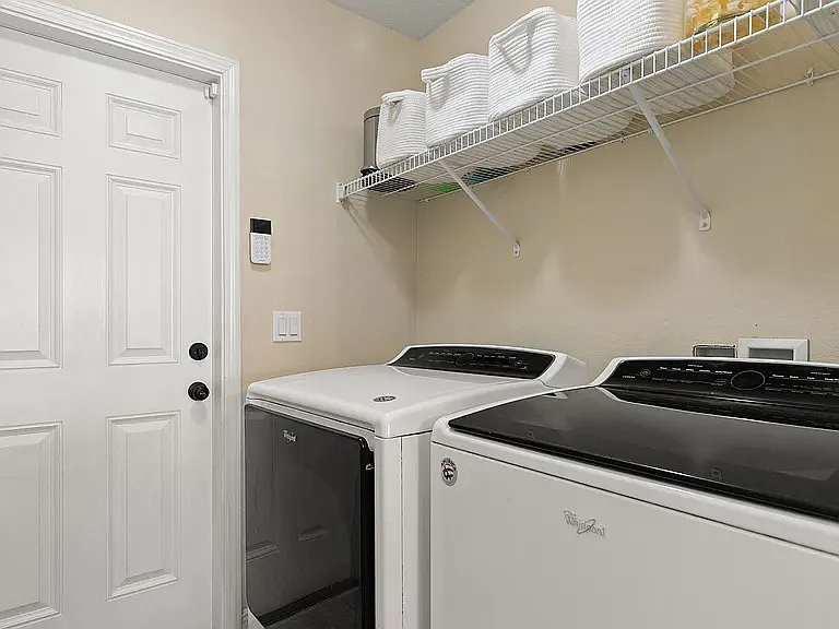 10 Golden Eagle Ct — Photo 32