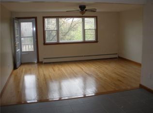 119 Long Meadow Rd, Portsmouth, RI 02871