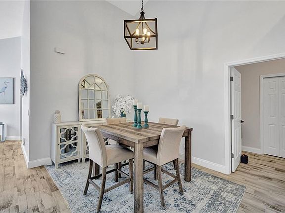 5th image of 28125 Canasta CT #2222