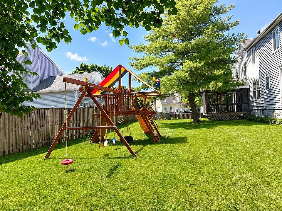 2nd image of 5601 Rocky Run Dr