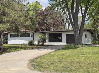 18400 Beverly Hills DRIVE, Brookfield, WI 53045
