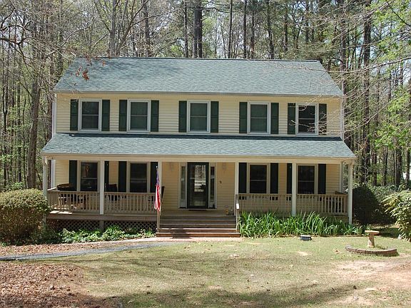 2nd image of 102 Hidden Creek Ln