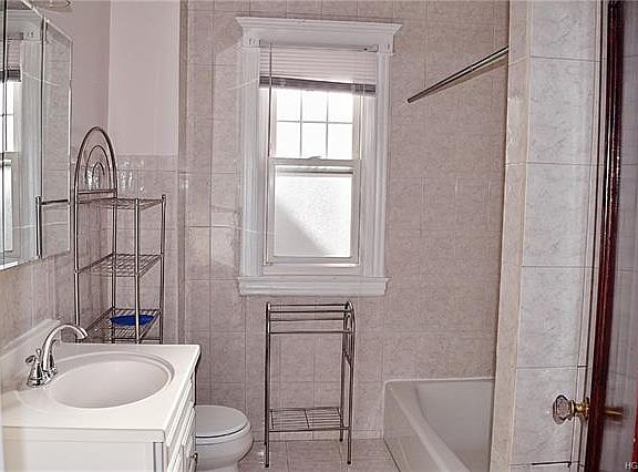 2nd image of 128 Brookside Ave