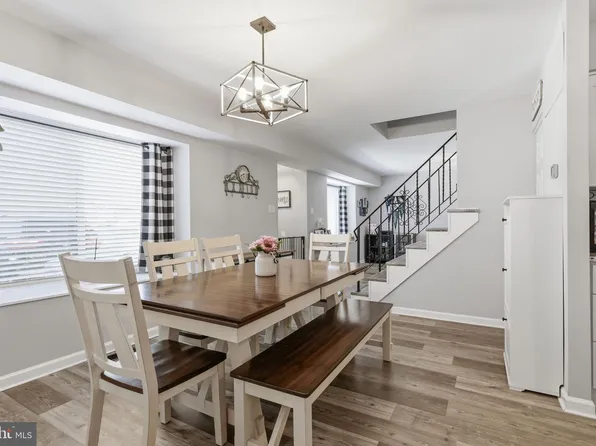 22 Fitzwatertown Rd Unit C7, Willow Grove, PA 19090