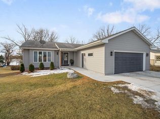 2997 Smith Lake ROAD, West Bend, WI 53090