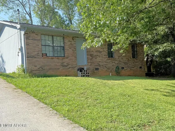 151 Finley Dr, Lenoir City, TN 37771
