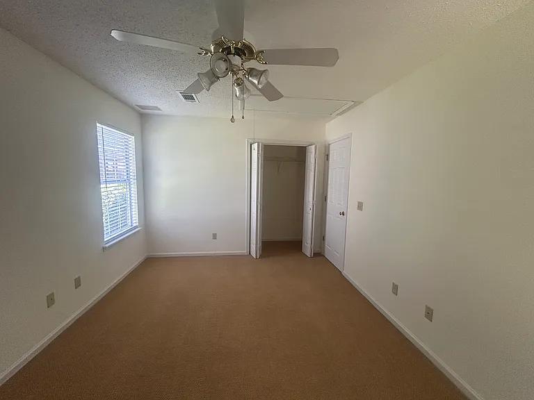 2445 Meadowlark Ln — Photo 12