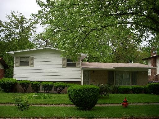 1st image of 641 Palm Dr