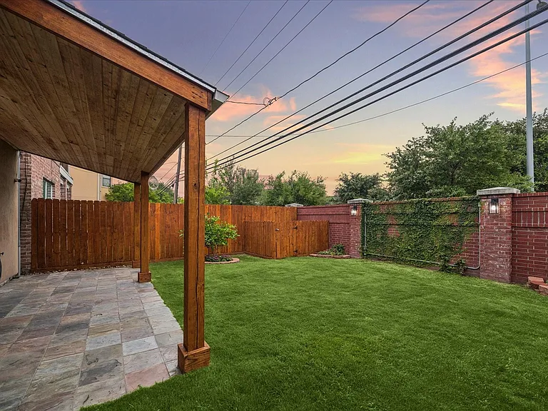 5349 McCulloch Cir — Photo 5