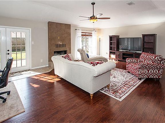 4th image of 3118 Heritage Green Dr