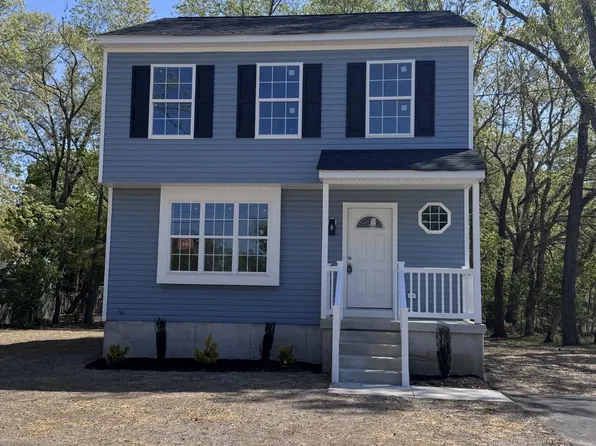 1103 Holly Berry Ln, Millville, NJ 08332