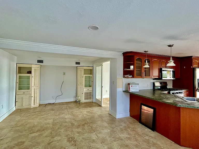 100 Sunset Ln — Photo 14
