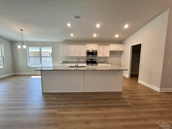 12103 Emerald Heights Ln #5B, Pensacola, FL 32506