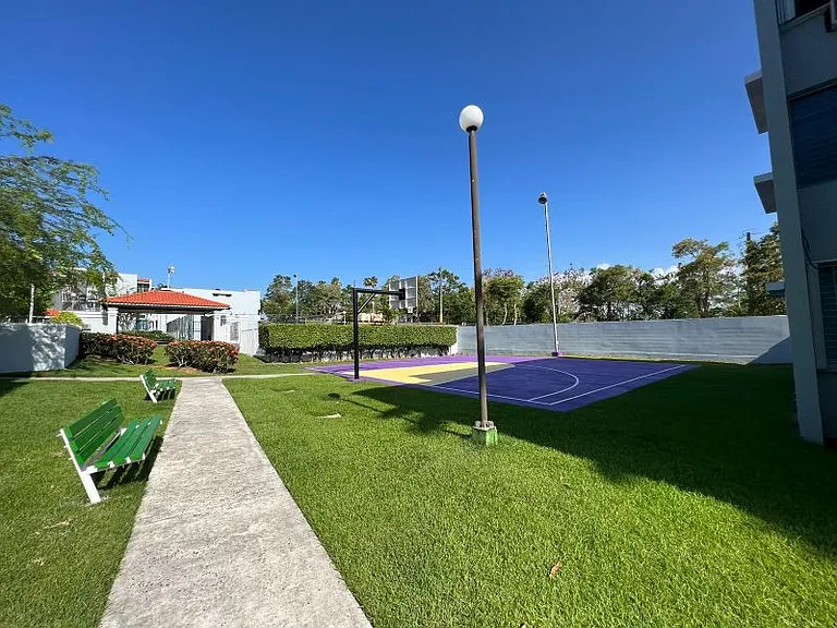 Patios Sevillano S-102 — Photo 19