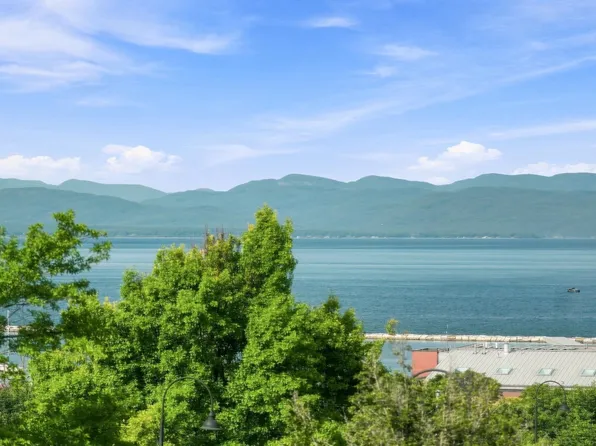 40 College Street #514c, Burlington, VT 05401