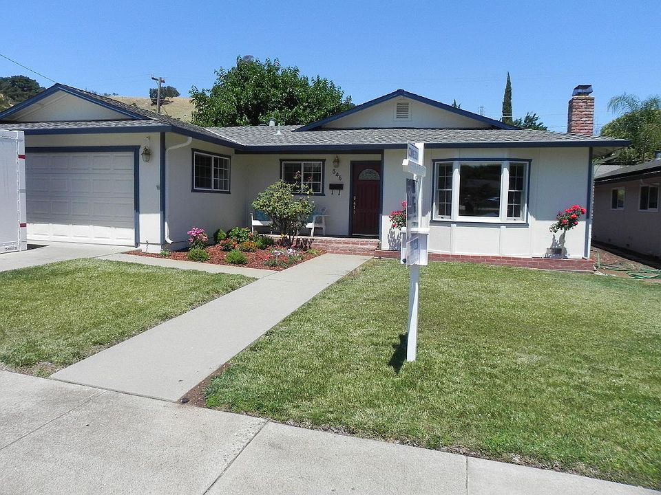 1st image of 345 Heidi Dr