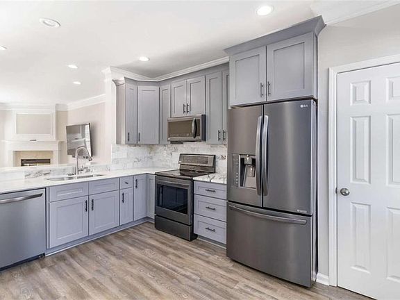 4th image of 406 Patina Pl SE