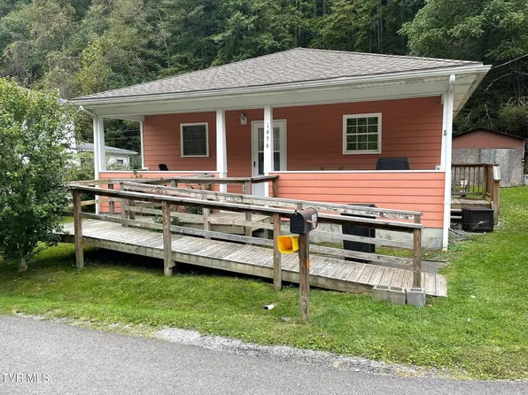 1656 Derby Rd, Big Stone Gap, VA 24216