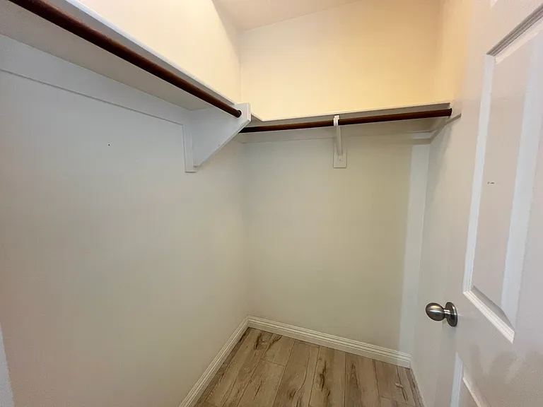 15907 Fountain Ln — Photo 17
