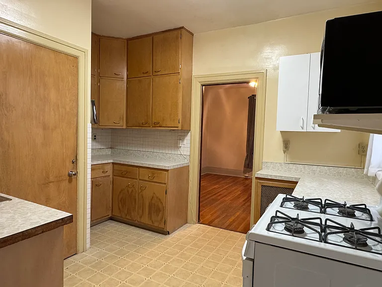 7469 Hoover Ave — Photo 10