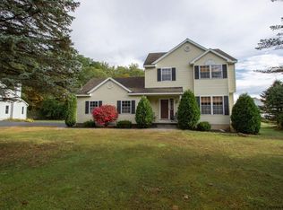 124 Charlton Rd, Ballston Lake, NY 12019