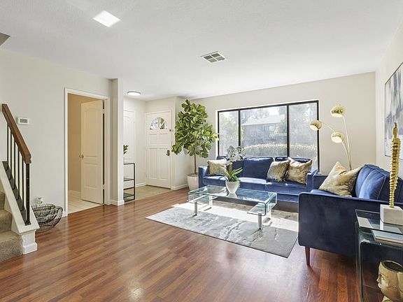 5th image of 5026 Grey Feather Cir