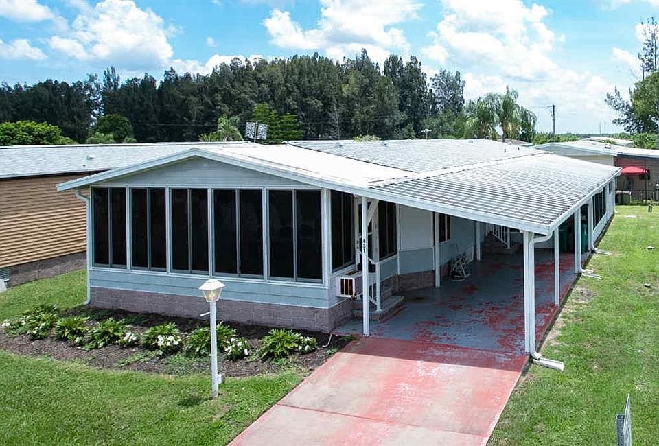 1st image of 431 Avocado Dr