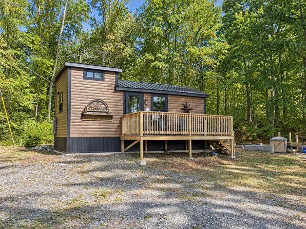 29 Webbs Mills Road, Raymond, ME 04071