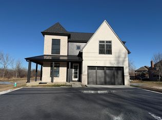 62 Miller Rd, Lake Zurich, IL 60047