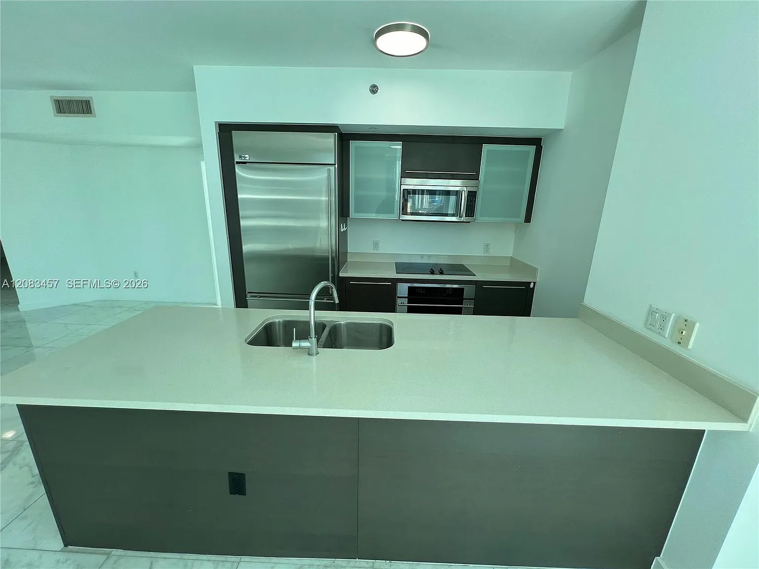 500 Brickell West Condo — Photo 4