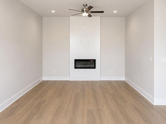 4th image of 6628 Monarch Cir #61