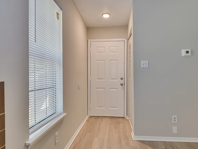 Hunters Run Apartments — Photo 29