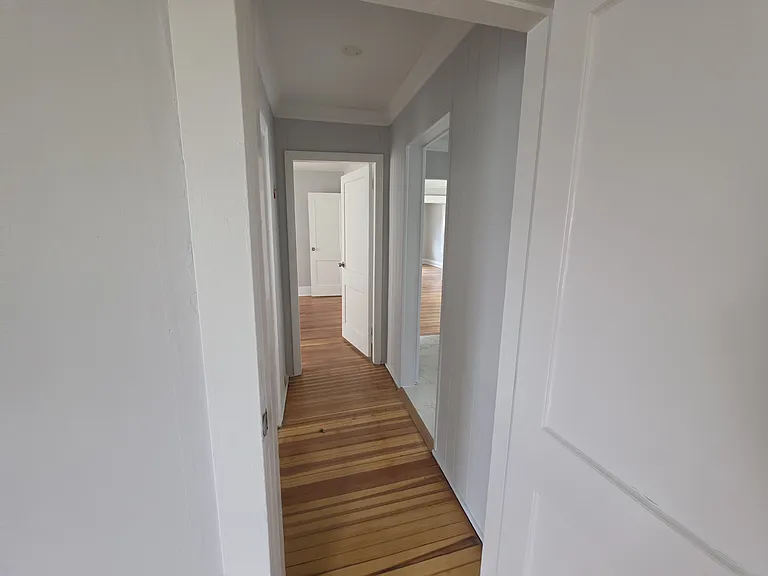 25-27 Woodlawn St #2 — Photo 19