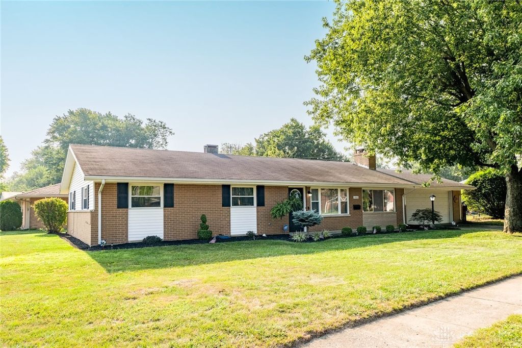 Real estate listing image