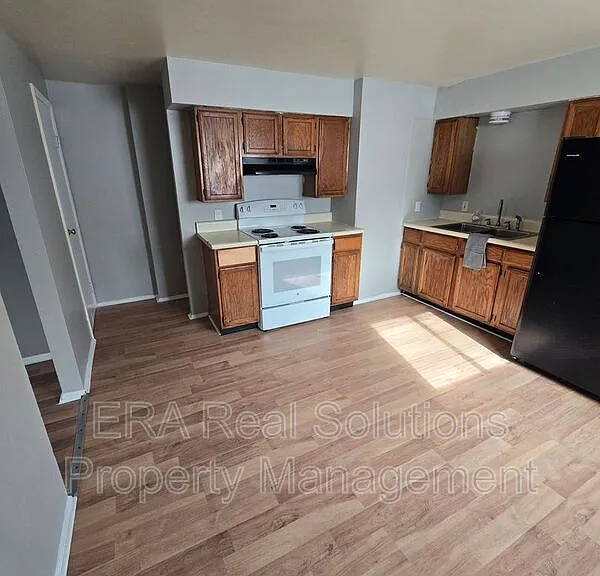 914 S Weyant Ave — Photo 19