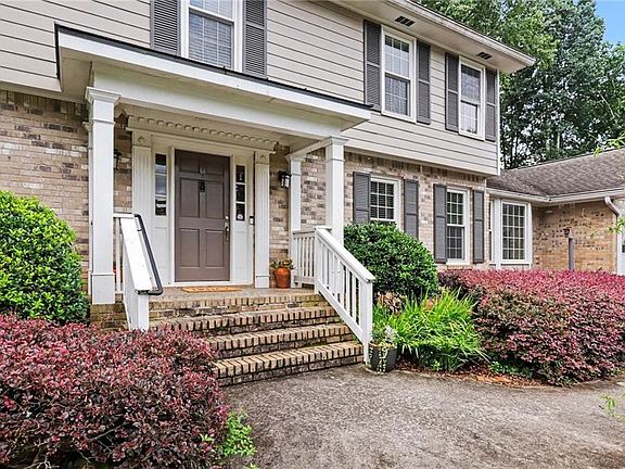 4th image of 3993 Northlake Creek Dr